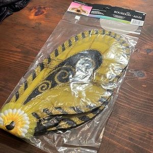 Bumble Bee Wings Age 4+ New